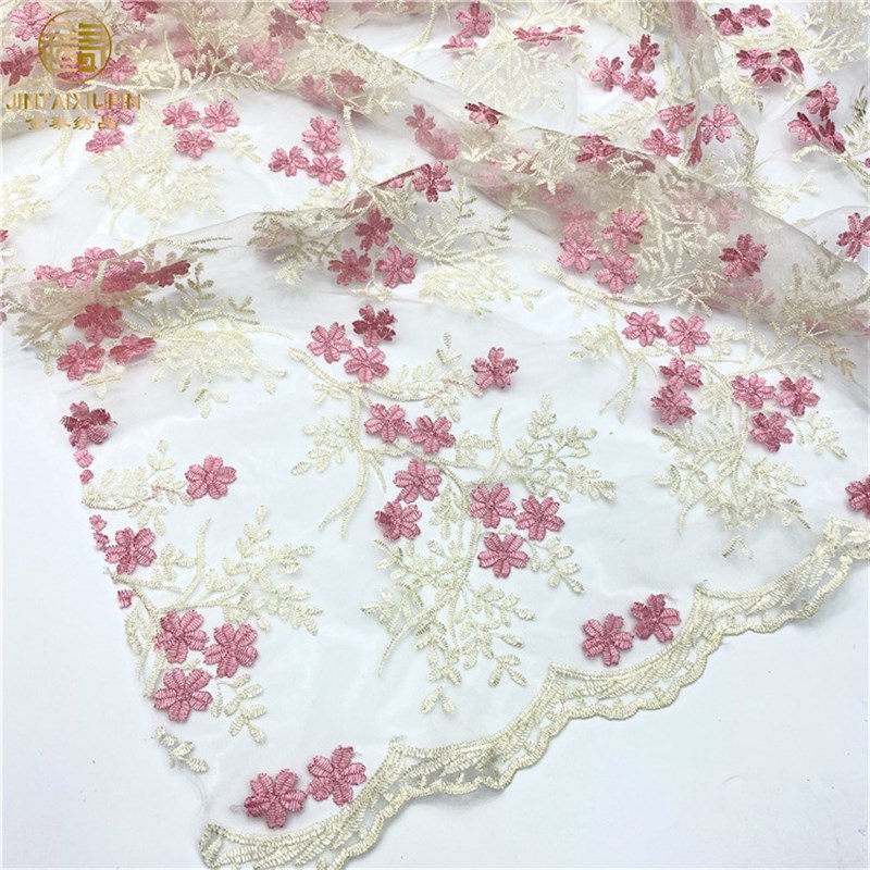 新品蕾丝绣花布刺绣花朵 连衣裙时装舞台服服装面料绣花 绣花面料