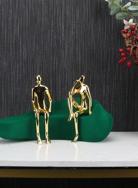 现代北欧样板房电视柜桌面玉金水C晶摆件植绒绿色人物创意工艺品