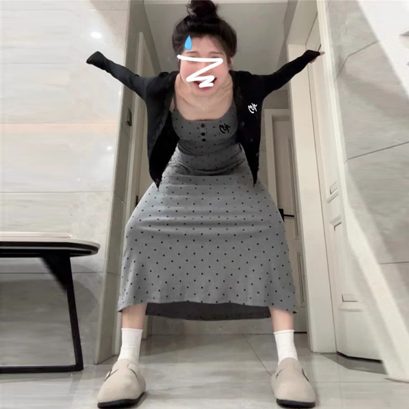 现货2024新款法式波点吊带连衣裙子夏季女装梨型身材气质包臀长裙