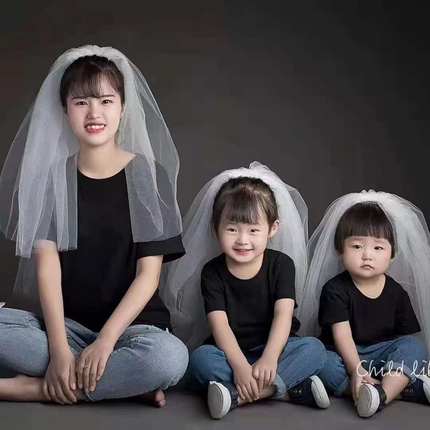 摄影亲子装网红h款 全家福一家4口拍摄服装道具 拍照头纱黑白色T