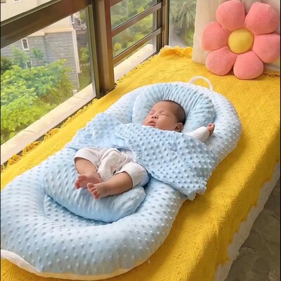 婴儿防吐奶斜坡床中床新生u防压落地醒神器惊跳睡垫宝宝外出安抚