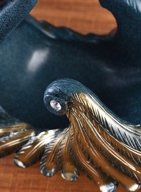 欧式树脂创意红酒架摆件天鹅家居饰品简约现代家用客厅酒柜电视柜