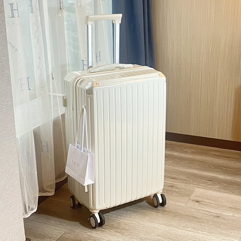 热销行李箱男女多功能新款2023拉杆箱便捷20寸登机箱密码箱24寸皮