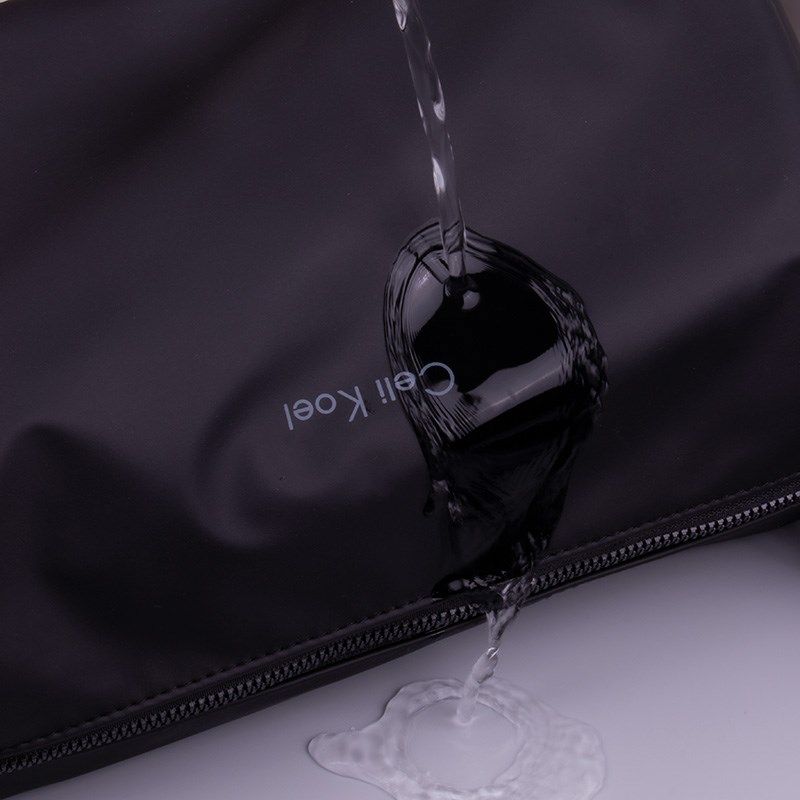 新款单肩包男斜挎包男士背包休闲出行通勤包时尚男包大容量牛津布,箱包皮具/热销女包/男包,男士包袋,淘宝优惠券,粉丝福利购,淘宝优惠卷