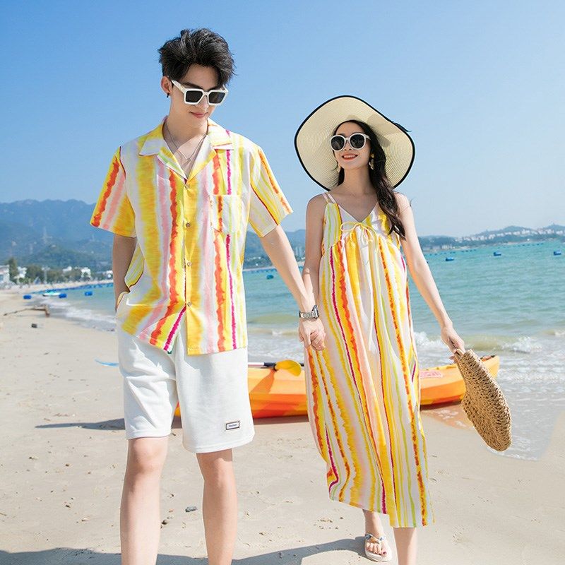 海边亲子装2024新款潮一家四口夏装全家庭母女裙洋气三口母子套装