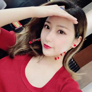 百搭网红女耳饰耳钉新款红色耳环长款绒球流N苏耳坠气质无耳洞耳