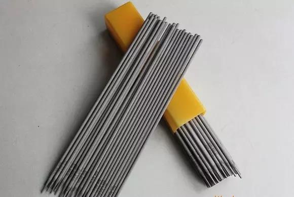 现货D908木炭机专用焊条 D908B合金耐磨堆焊电焊条 耐磨合金焊条3