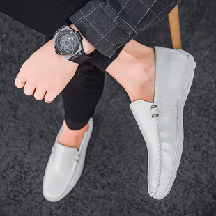 白色豆豆鞋男款夏季透气2023新款驾车鞋男鞋休闲皮鞋一脚蹬小白鞋