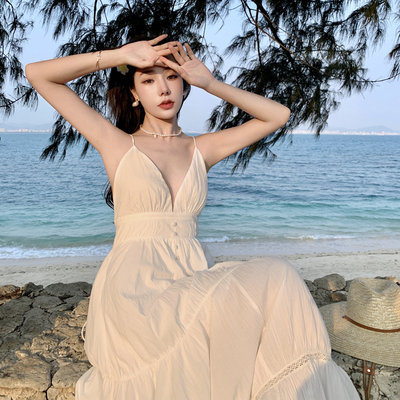 工厂销纯欲风h白色V领露背长裙三亚海边度假青海湖旅游拍照沙漠连