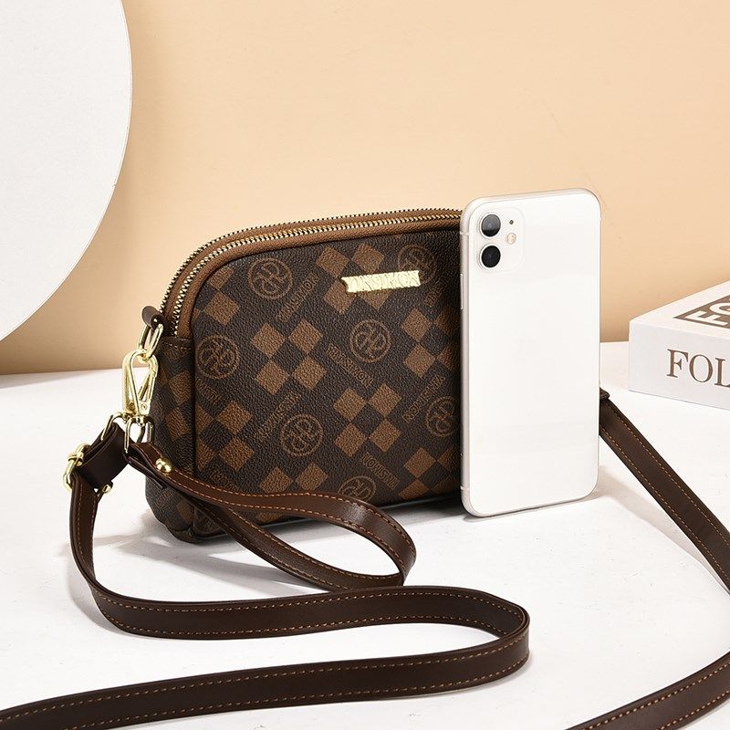 放手机的小包手机包2024新款包包斜挎小包女时尚小挎包百搭送妈妈,箱包皮具/热销女包/男包,通用款女包,淘宝优惠券,粉丝福利购,淘宝优惠卷