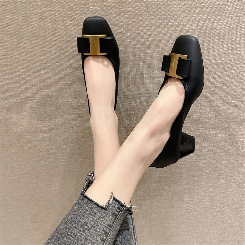 粗跟单鞋女2024新款软皮奶奶鞋中跟方头软底工作鞋职业百搭高跟鞋