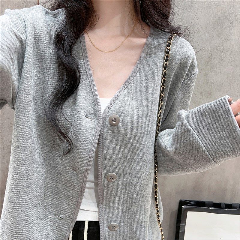 V领小个子e长袖卫衣外套女秋装宽松休闲显瘦纯色短款开衫上衣洋气