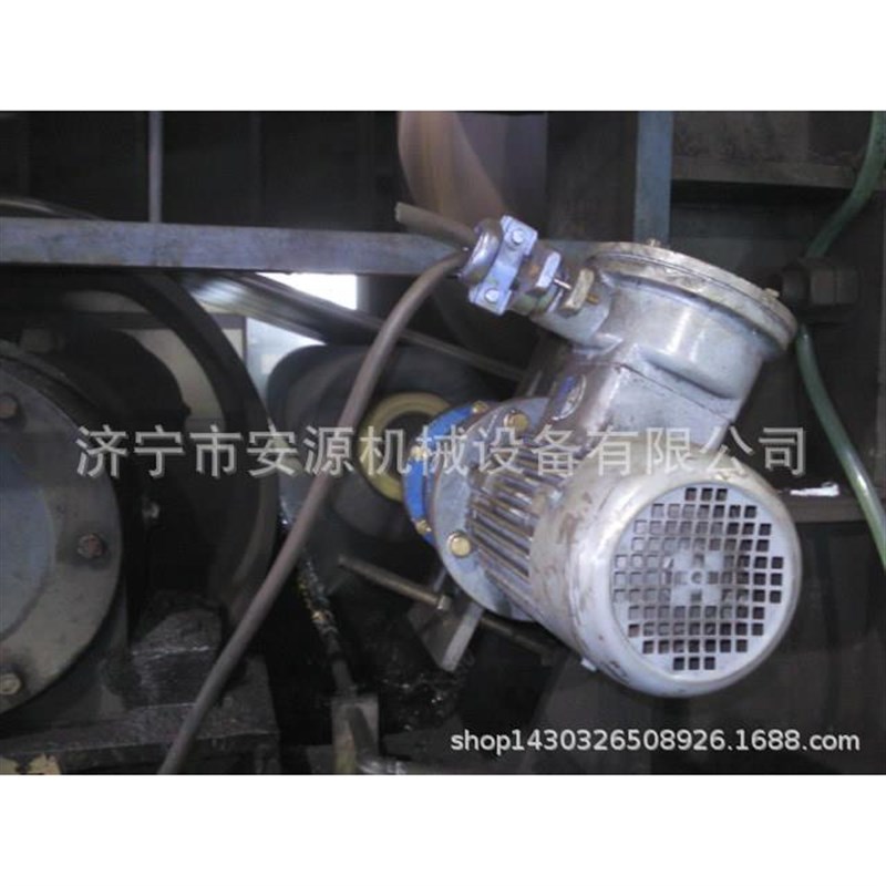 清扫器毛刷辊尼龙丝毛刷辊除尘电动滚筒刷水泥厂毛刷清扫器