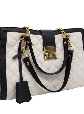 样板间新中式摆件软装饰品家居衣帽间手提包丝巾衬衫组合