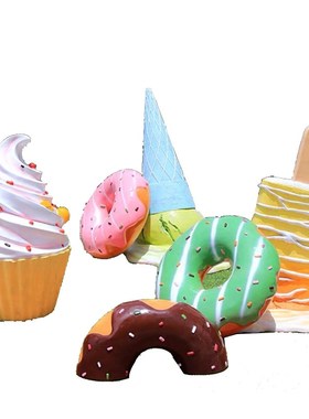 大型玻璃钢卡通雕塑定制IP形象吉祥物公仔网红街商场公园大型摆件