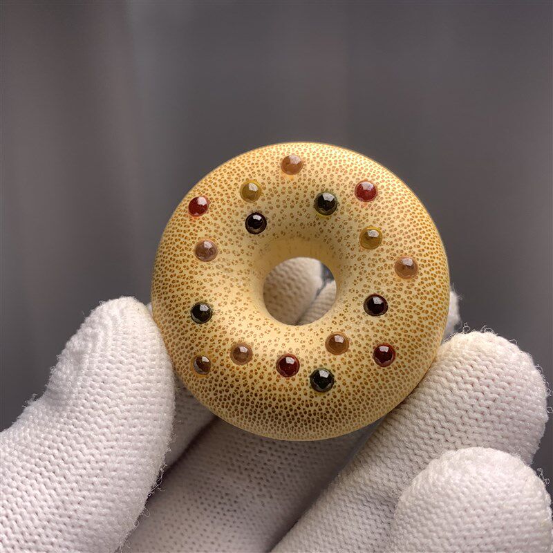 现货向暖老料实心玉竹面包圈甜甜圈镶嵌雕刻平安t扣文玩手把件高