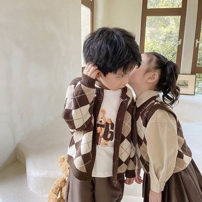 姊弟装秋季儿童学院风毛衣马甲开衫外套秋季新款龙凤胎套装兄妹装