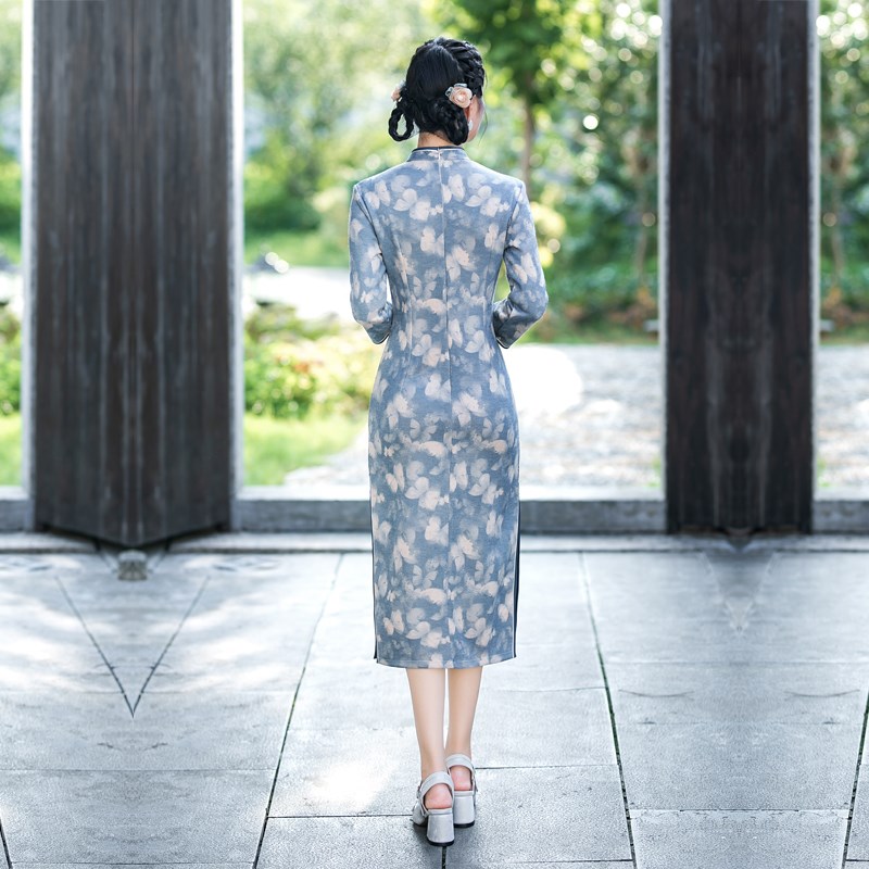 秋冬季旗袍长袖女装中老年女妈妈洋气质新中式连衣裙日常可穿外套