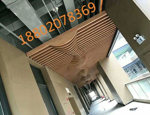 贵州造型天花弧形铝方通工程富腾制造铝单板异U型铝板厂家订做