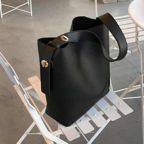 工厂源头直销跨境包包女韩款单肩包水桶包insW斜挎大容量外贸