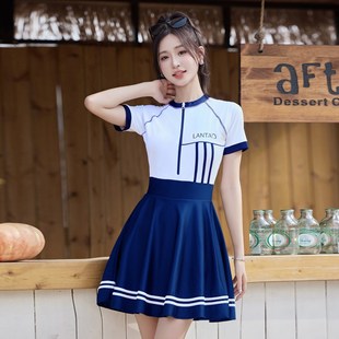 新款 保守裙式 遮肚显瘦青春款 学生沙滩运动款 连体泳衣女 加大码 时尚