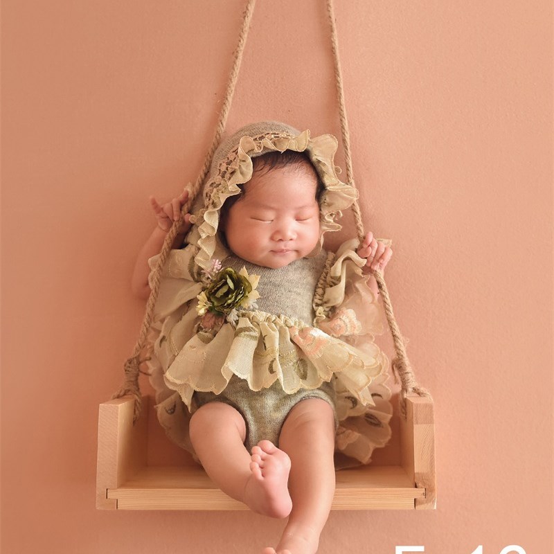 新生儿摄影道具秋千板影楼拍照道具宝宝木质T满月儿童写真摄影
