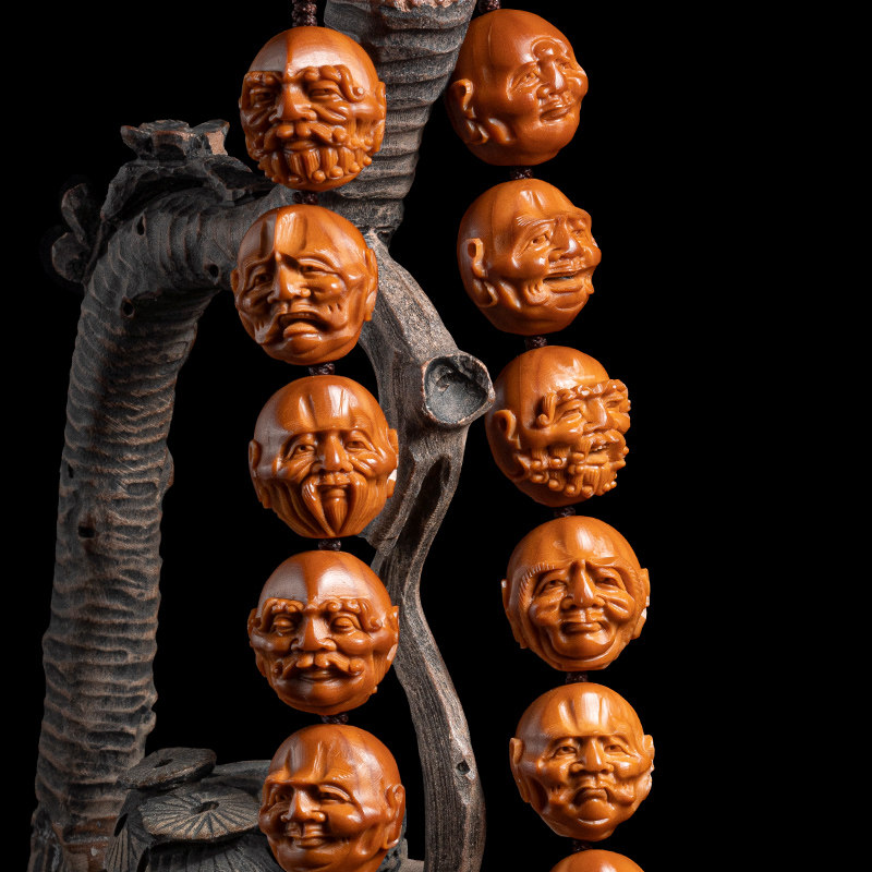 苏工纯手件雕刻橄榄雕核十八罗汉手持长串文玩小籽籽手把工手串男