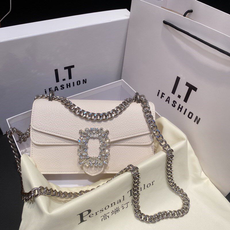 链条包包包女款女士2024新款斜挎包春夏女白色女包高级感质感新品