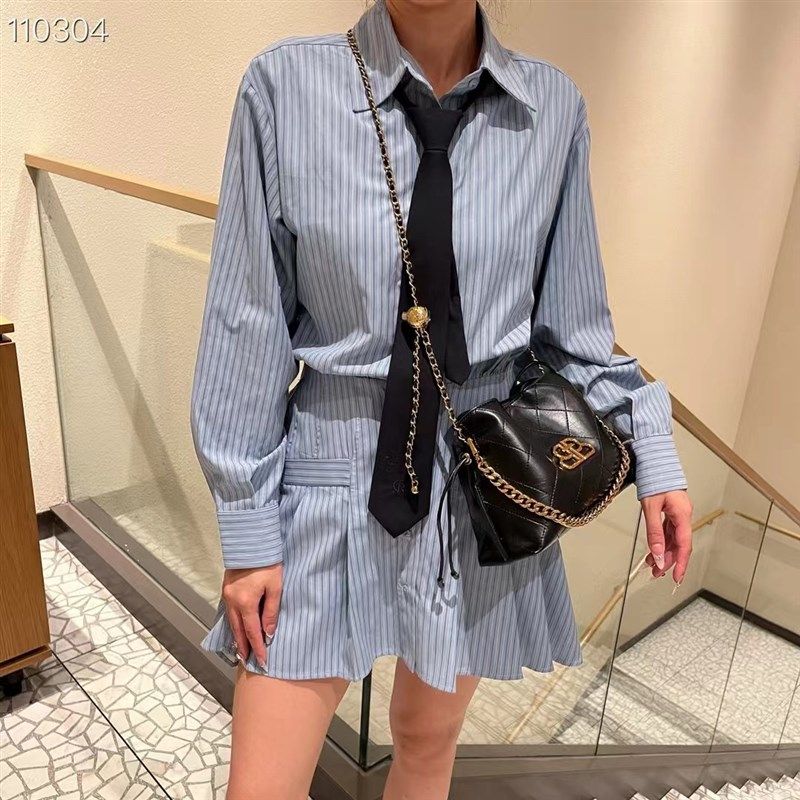 秋冬女包新款高级感云朵包包百搭水桶包手提包单肩斜挎包链条包包,箱包皮具/热销女包/男包,水桶包,淘宝优惠券,粉丝福利购,淘宝优惠卷