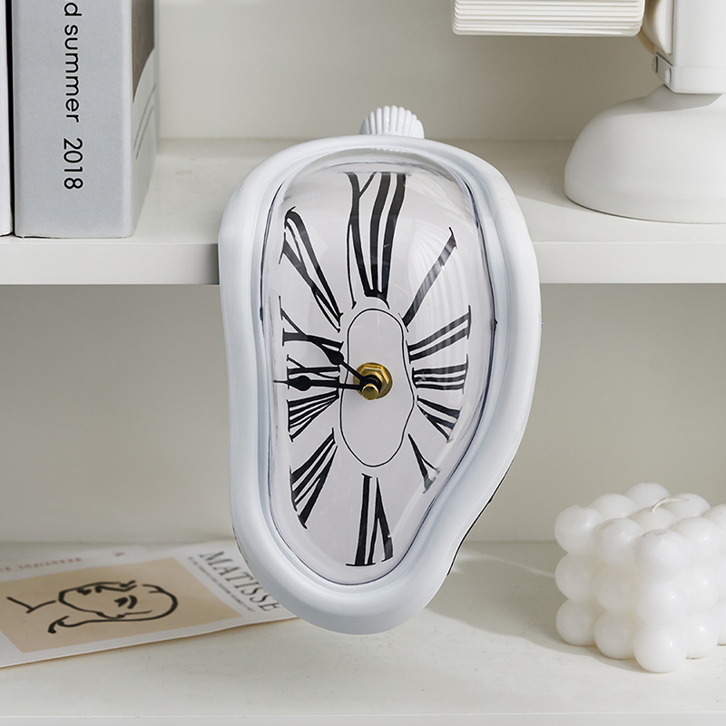 创意设计感扭曲时钟摆件家居客厅电视柜酒柜桌边装v饰乔迁新居礼