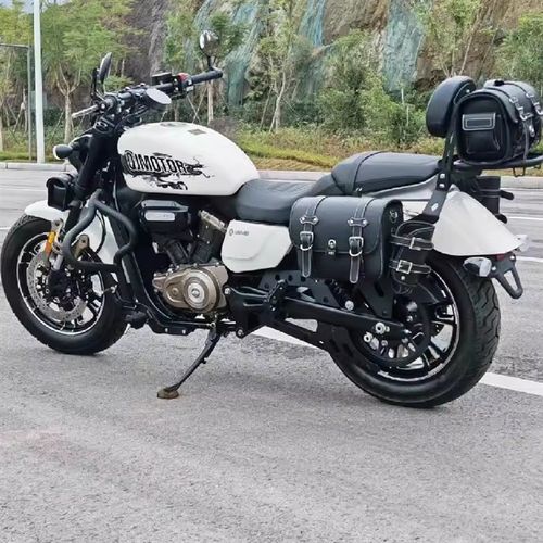 2024款闪300自动挡改装件y保险护杠折叠靠背边包脚踏挡泥板换挡杆