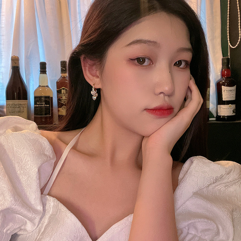 新品韩国设计感镶钻锆石耳环耳扣女精致高级小众耳饰气质时尚复古