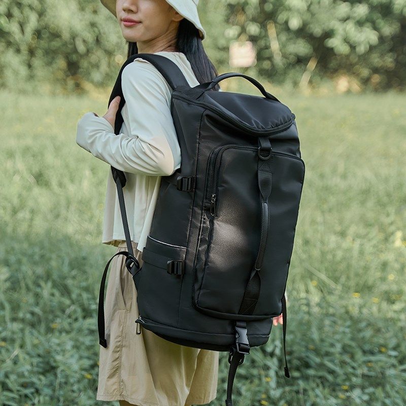 旅游背包女士外出轻便大容量双肩包2024新款书包男士旅行包行李包