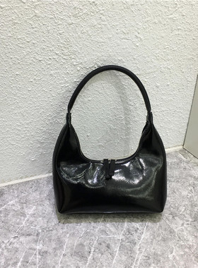小脏柜 亮色漆面手提包时尚简约小众设计手拎包流行迷你质感小包