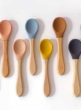 现货Feeding Wooden Handle Silicone Spoon LFor Baby Utensils