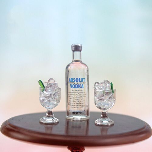 1/12 Dollhouse Miniature Accessories Mini Resin Vodka Bottle