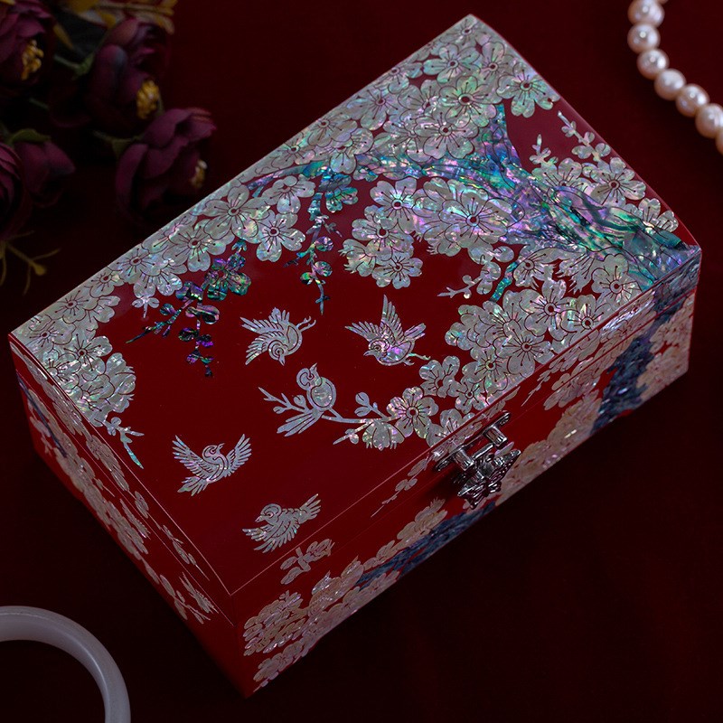 螺钿漆器首饰i盒公主结婚风彩礼盒木质带锁珠宝陪嫁