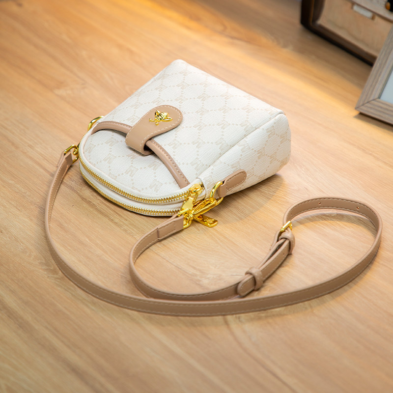 手机包女斜挎高级感洋气小巧轻便夏天小包包精致百搭女士单肩包