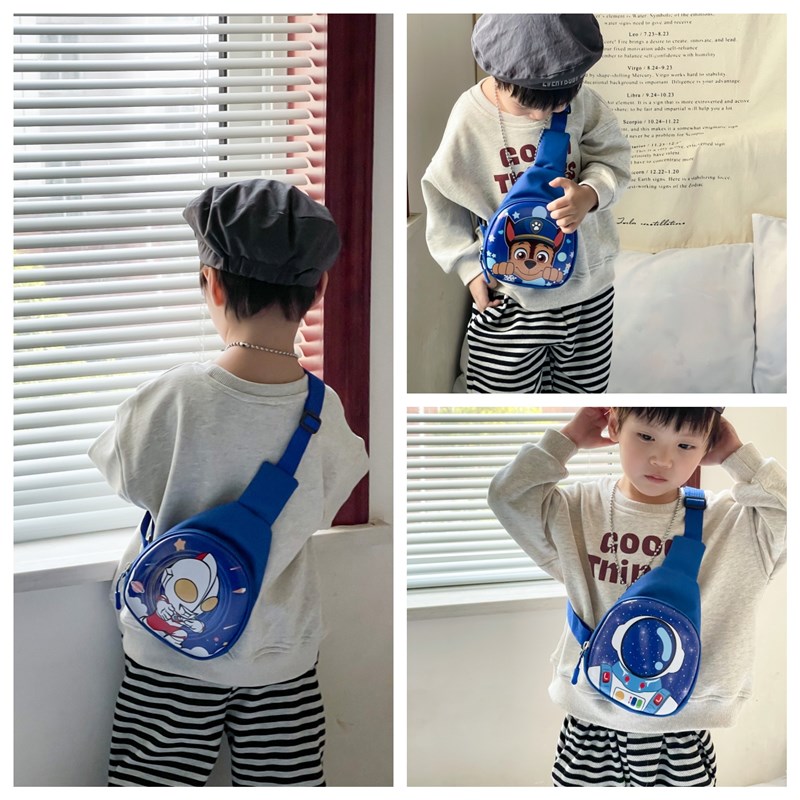 儿童包包韩系潮酷男童胸包户外出游斜挎包女孩宝宝迷你轻便单肩包
