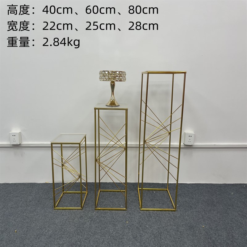 新款婚庆道具电镀金色铁艺甜品台花柱摆件婚礼花架几何路引方框