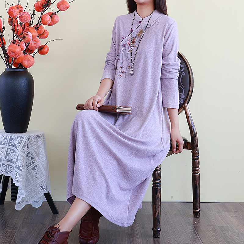 复古文艺斜襟刺绣毛衣洋装秋冬季长版旗袍裙宽松气质针织长裙子