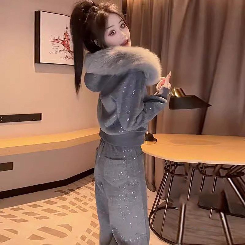 灰色时尚休闲套装女冬季2025新款韩版时髦洋气减龄加厚保暖两件套