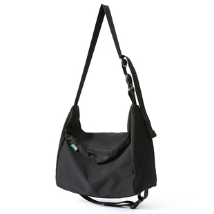 日系单肩包潮流休闲斜挎包男学生挎包运动邮差包大容量斜背包男包