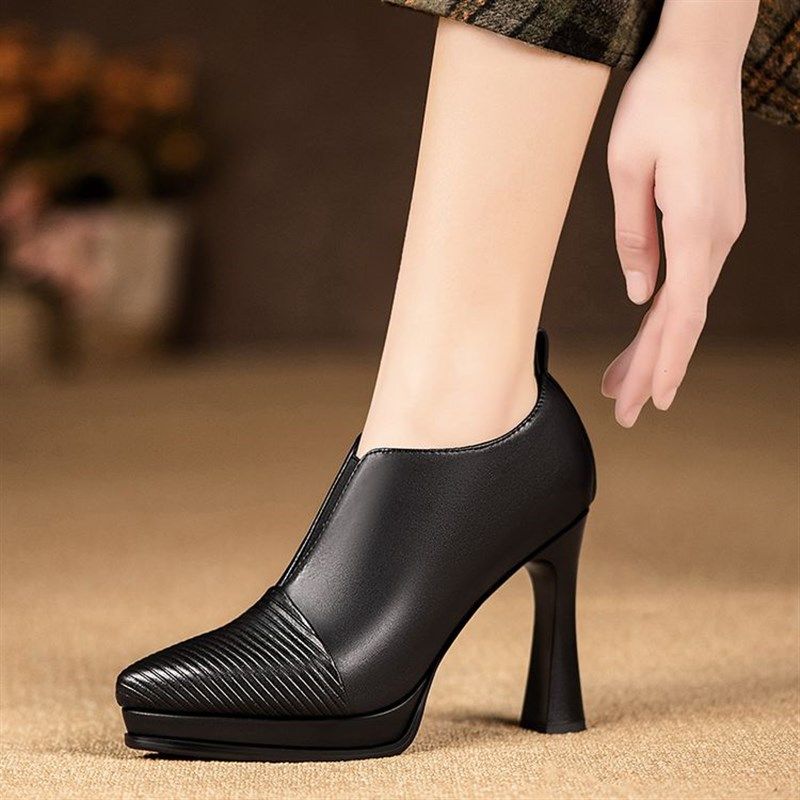 黑色尖头高跟鞋女真皮春秋新款防水台粗跟不累脚深口单鞋时尚百搭,女鞋,深口单鞋,淘宝优惠券,粉丝福利购,淘宝优惠卷