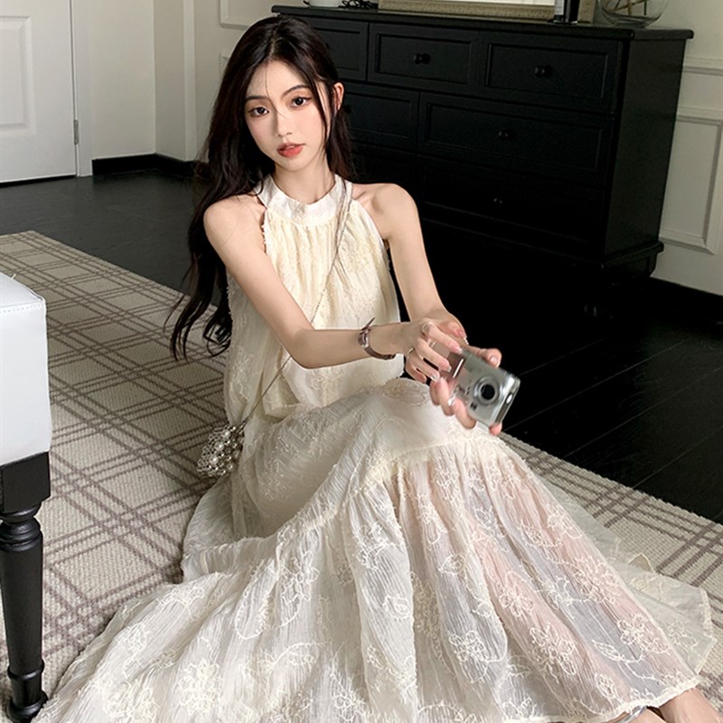新品仙女白色蕾丝长m裙无袖露肩大摆海边度假裙子法式复古挂脖连