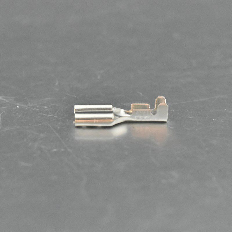 6.3 Putting spring+D rectangular hard sleeve button switching copper wiring terminal direct -inserted cold pressure terminal 100