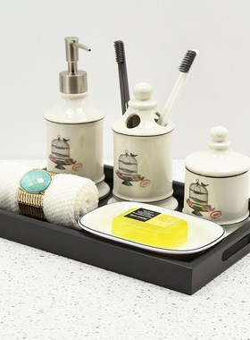 样板间卫生间摆件托盘项链洗漱套装简约现代样板房洗手台软装饰品