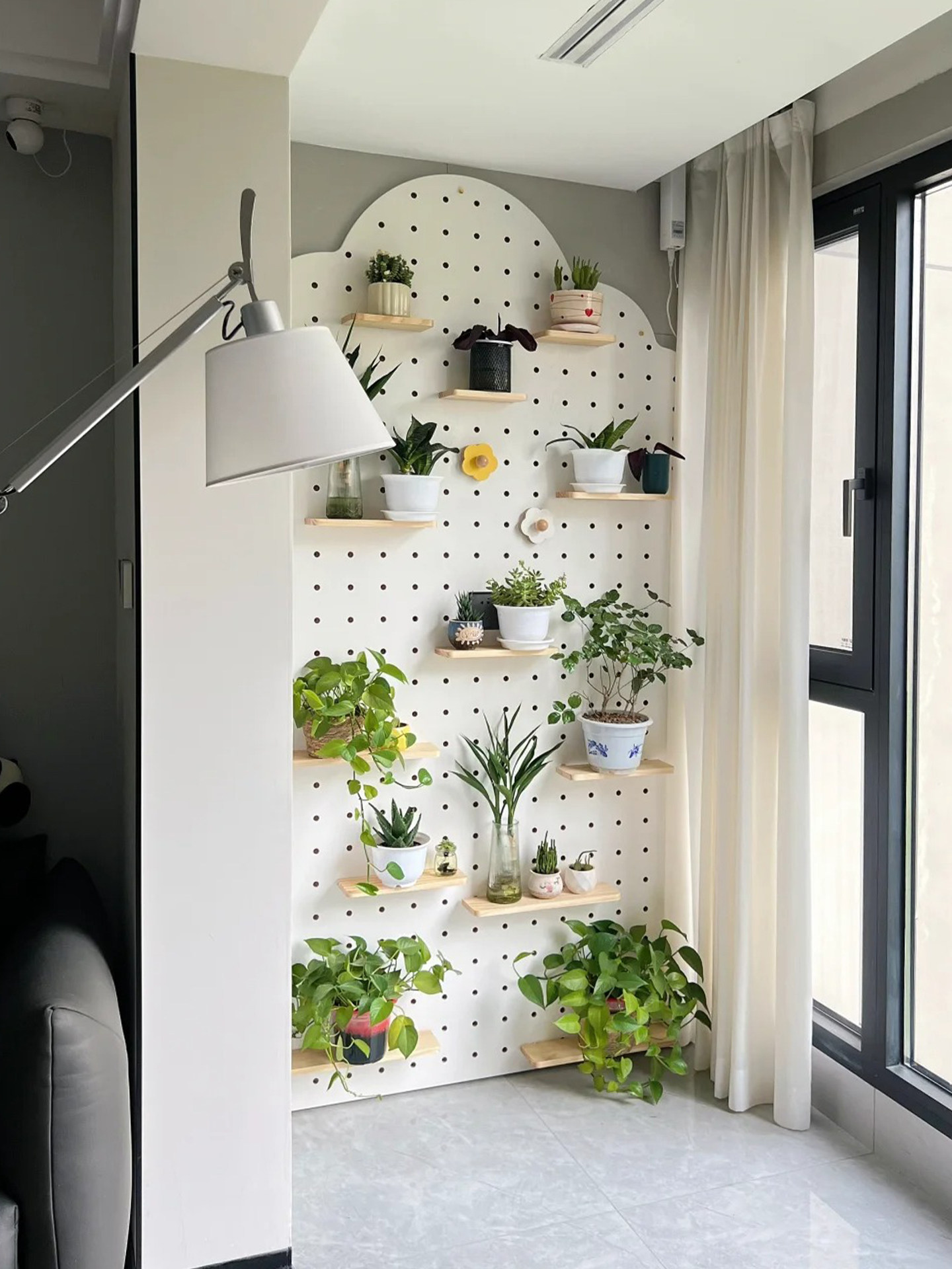 洞洞板阳台花架植物摆放架盆栽收纳置物架多功能墙上展示架衣帽架