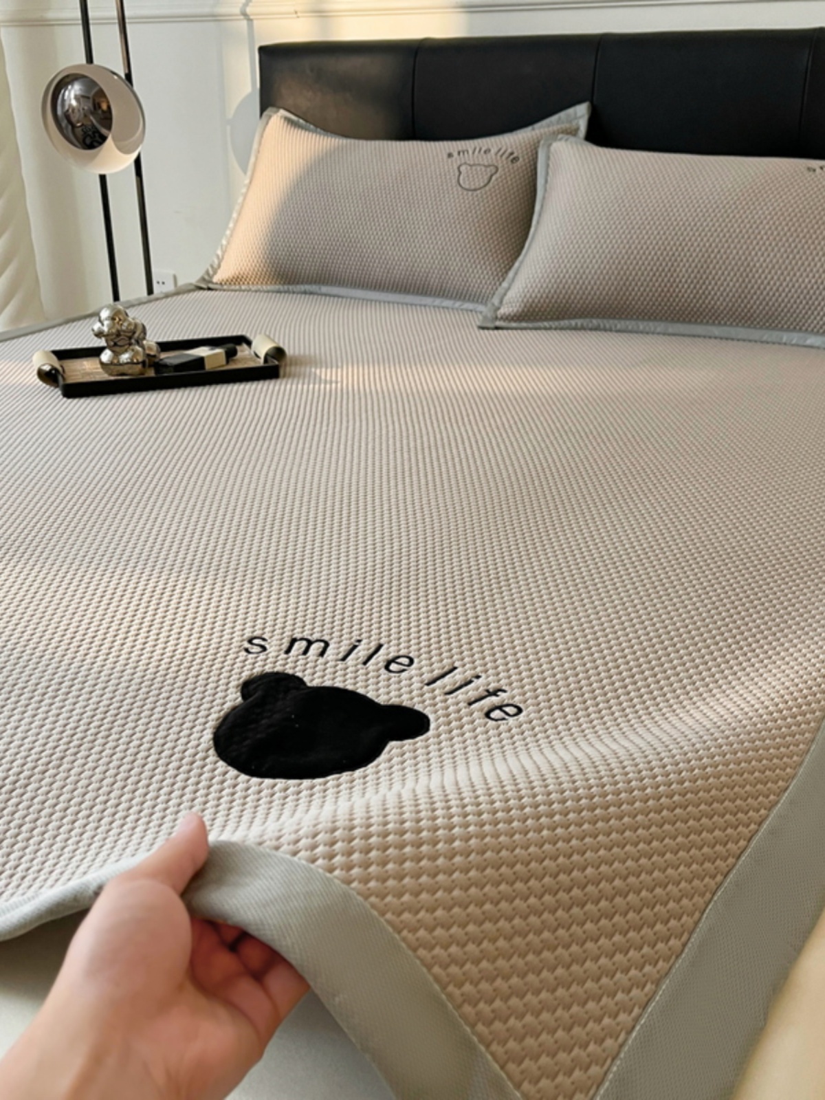 A类凉感冰豆豆冰丝凉席三件套2025夏天新款空调软席子可机洗水洗3