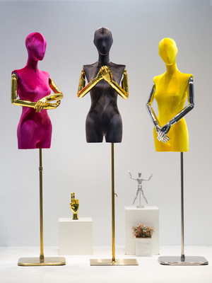 少女丝绒电镀手平肩模特道具女服装店橱窗人台小胸半身模特展示架